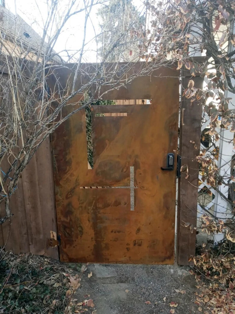 Custom-Made Corten Steel Gates – Durable and Tailored to Your Needs